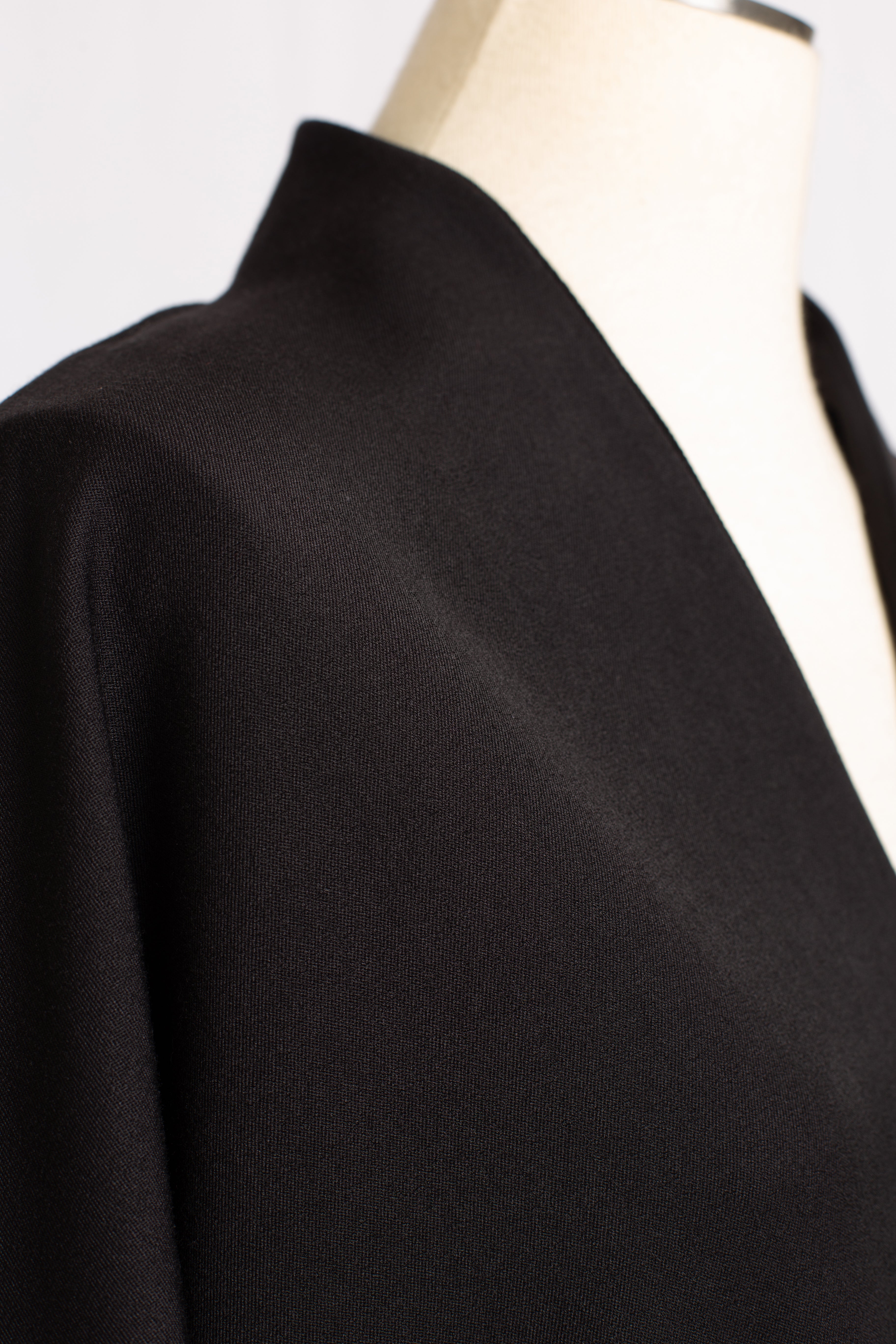 Robe Noir Ample