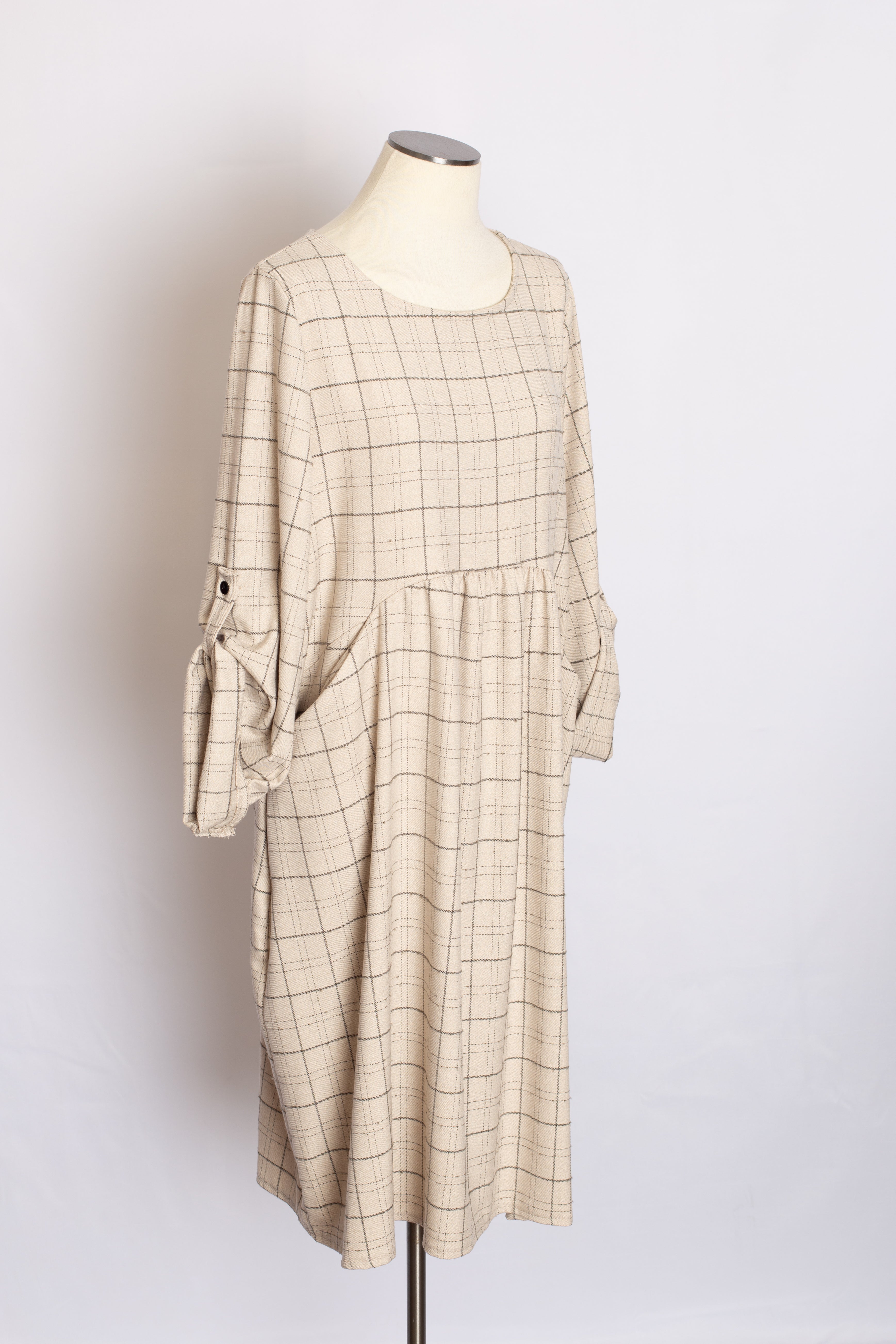 Robe Ample à Carreaux Ivoire