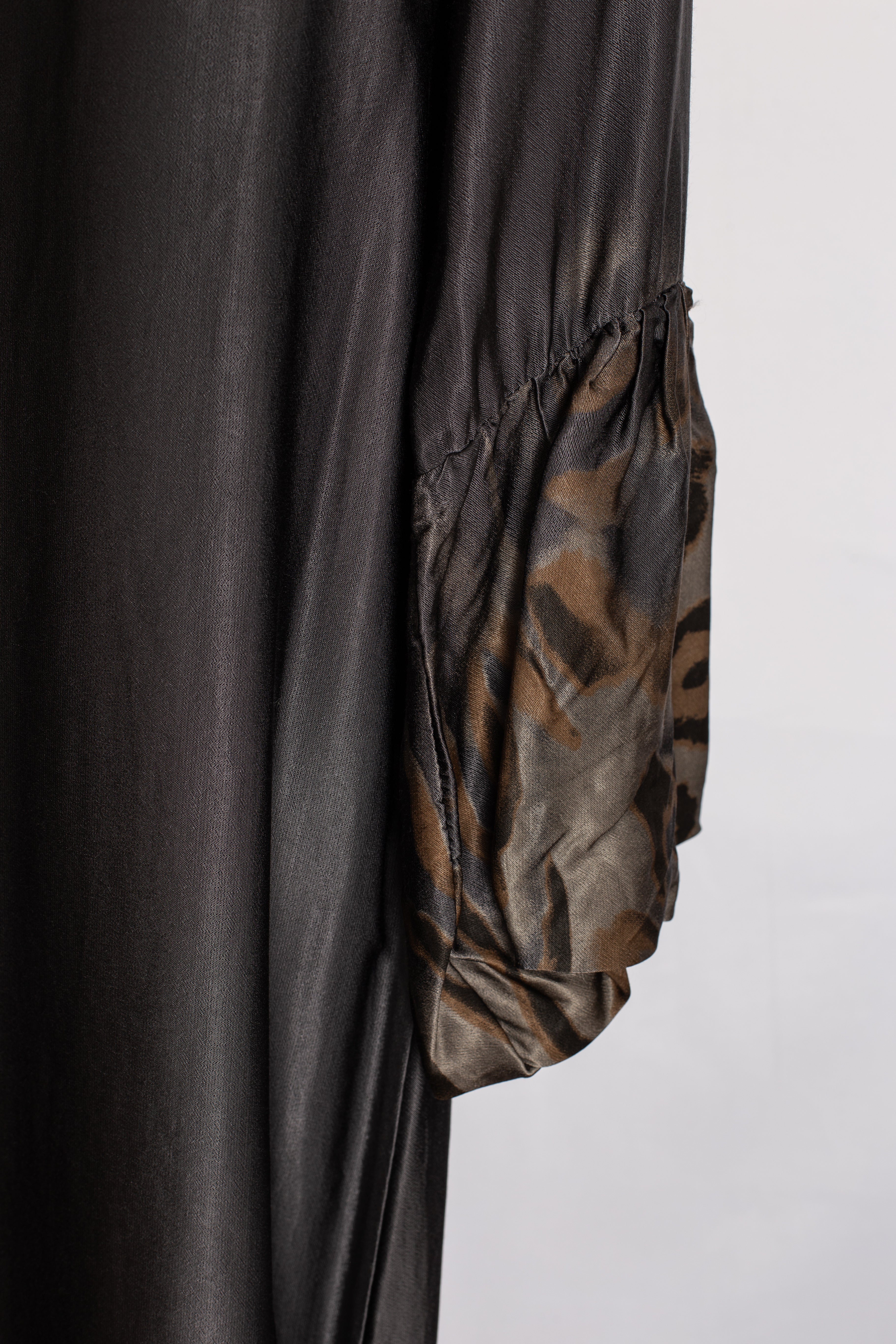 Robe Léopard Noire