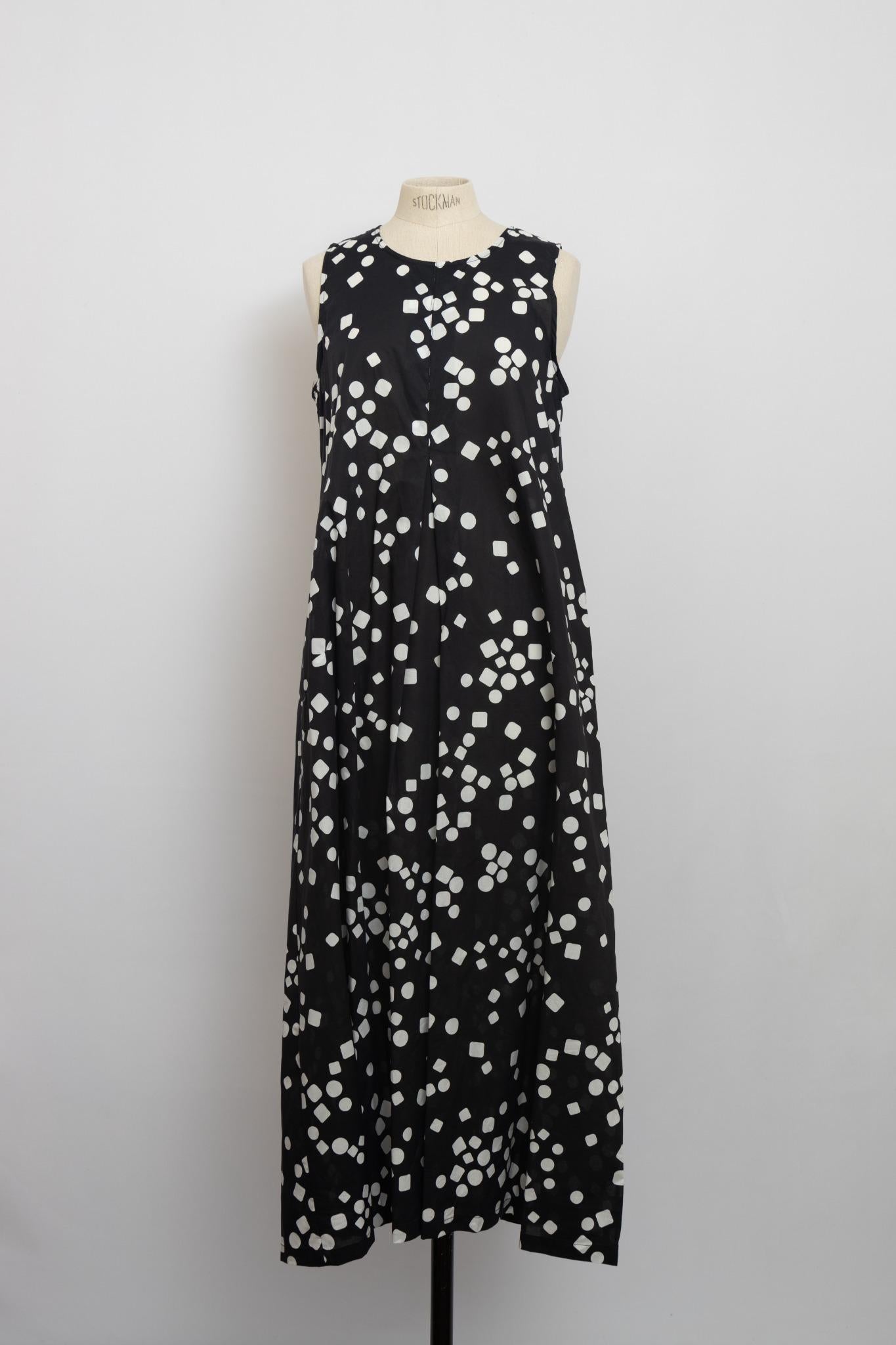 Robe Longue Noire Géométrique